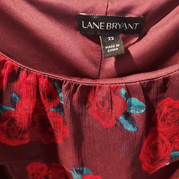 Lane Bryant Burgundy Floral Chiffon Cold Shoulder Ruffle Blouse in Size 22 - Picture 2 of 10